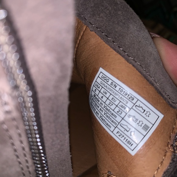 UGG Reid Moc - Slate (Sold) - Picture 8 of 8